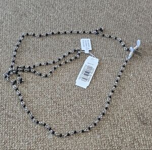 1928 Glass Accessory Neckalce Elegant Black and Silver Beaded New Women